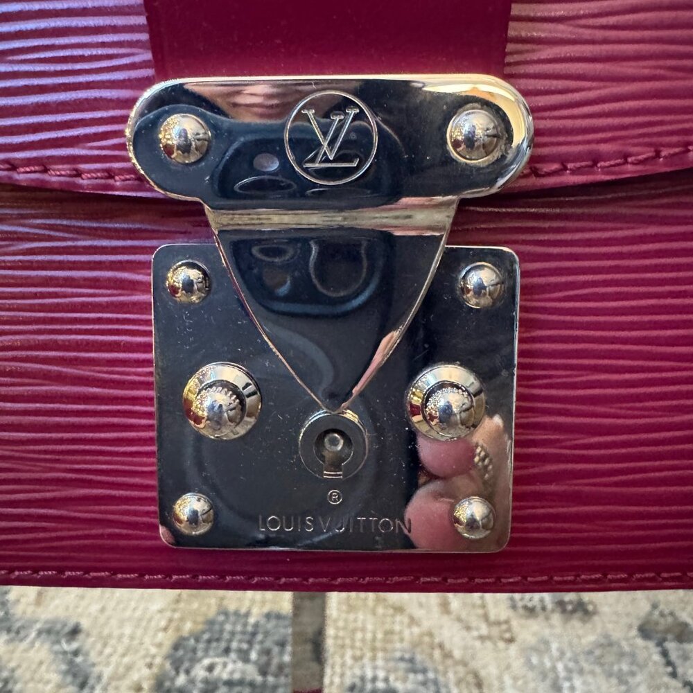 Louis Vuitton Epi Eden Red Fushia Bag - Picture 6 of 10